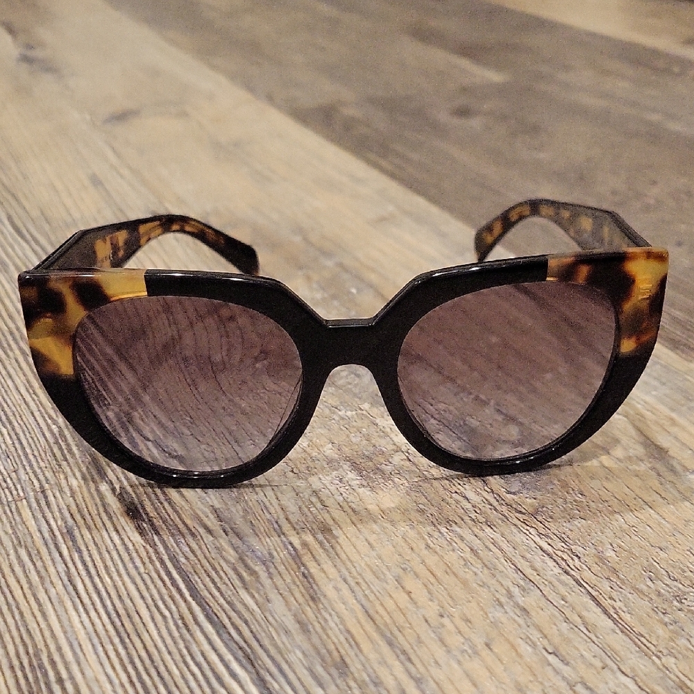 Prada Black and Tortoise Sunglasses - Picture 2 of 14